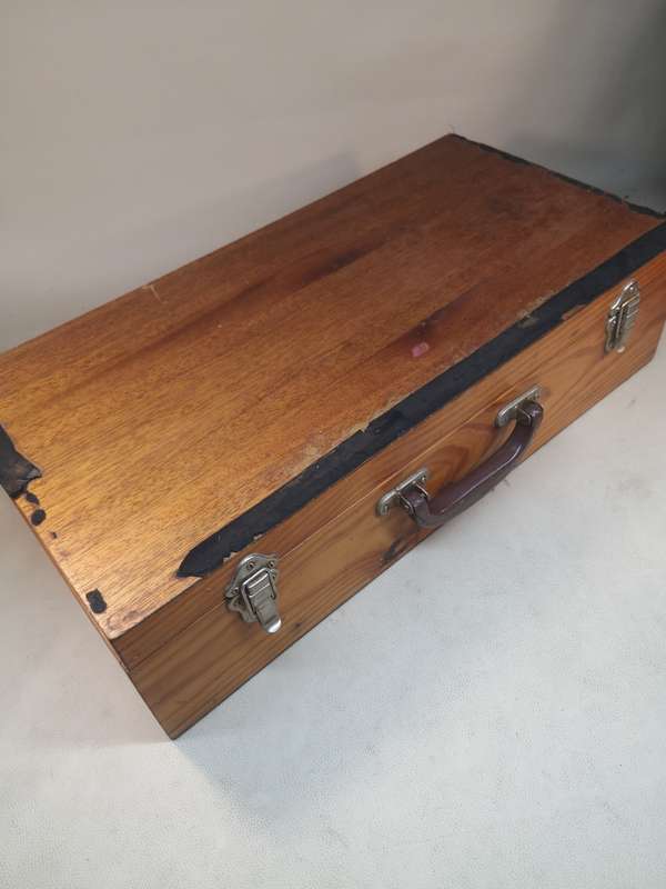 Complete Ambulance Emergency Oxygen Tank Kit in a Wooden Case