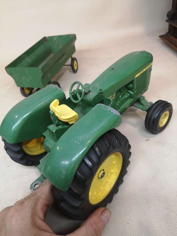 Vintage 1960's John Deere 5020 Diesel + Wagon 1/16 - ERTL Tractor - Metal - Diecast