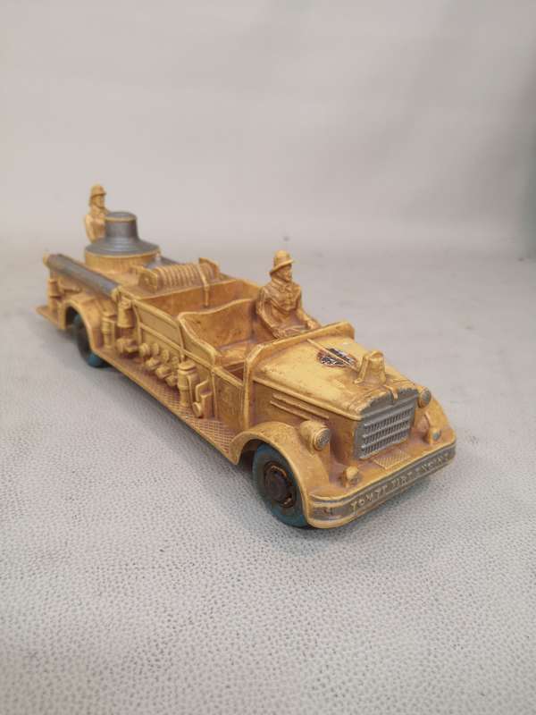 Rare Vintage Tomte Laerdal Stavanger Norway rubber plastic fire engine 500