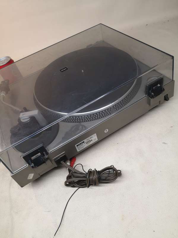 Teac PX-300 Direct Drive Turntable