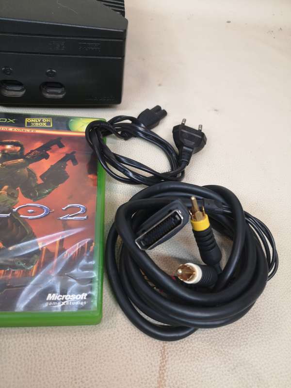 Vintage Original Xbox Console with controllers, cables and 2 Games - 100% Working