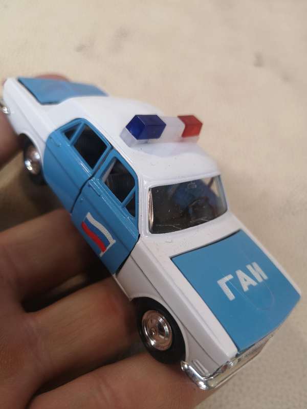 1:43 USSR car GAZ Volga 3102 DPS (AGAT) - Die Cast
