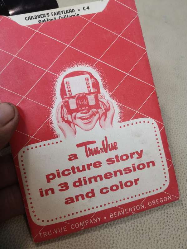 1950's TRU VUE 3 D STEREOSCOPE VIEWER & CARD - Black Bakelite