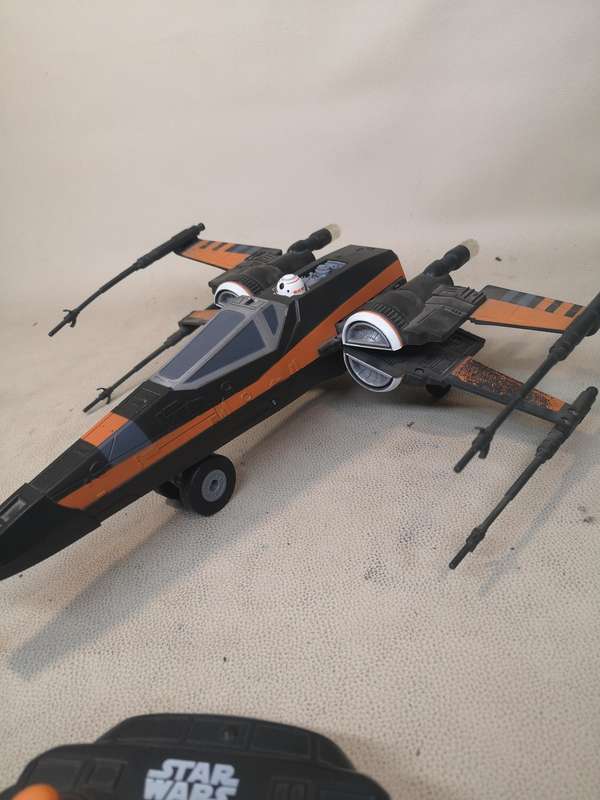 Disney Star Wars The Force Awakens Poes X-Wing Fighter RC - Working