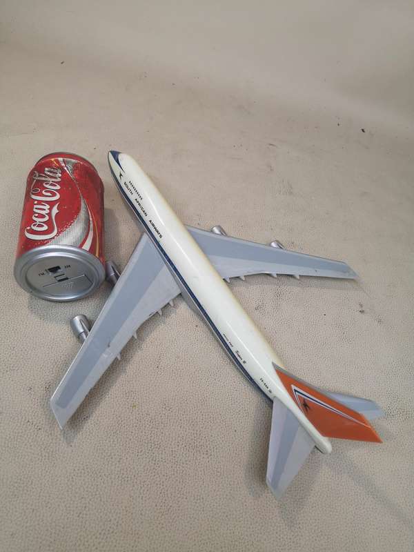 Very Large SAL/SAA B747-200 "Superb" ZS-SAL Model Airplane