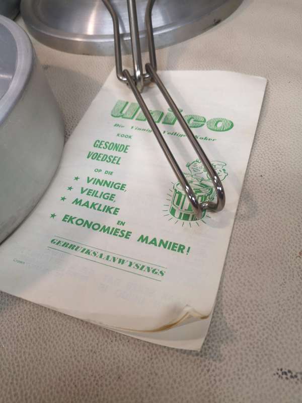 AN INCREDIBLE FIND!! VINTAGE "UNUSED" UNICO STEAMING POT