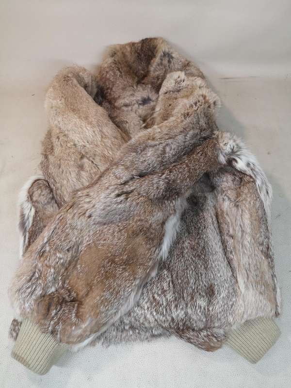 Beautiful Genuine Fox Fur Coat Jacket Size Medium - Stunning Condition