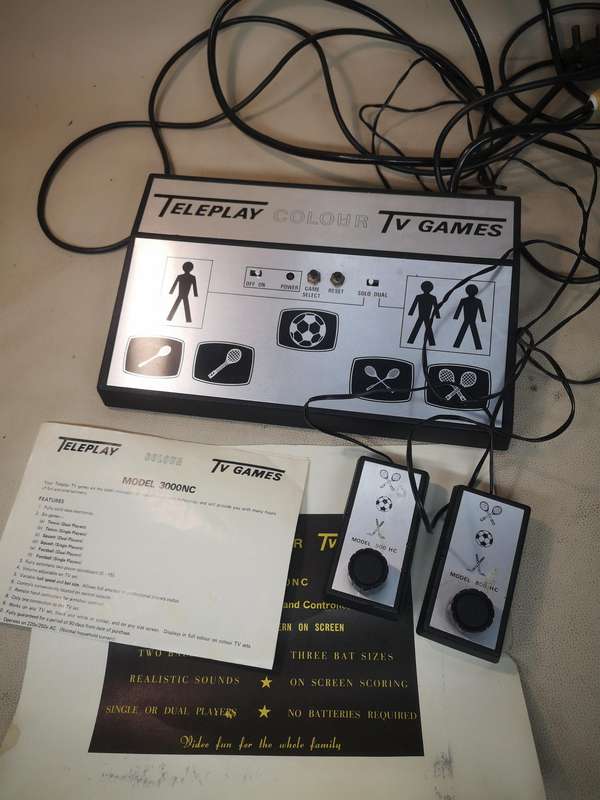 Vintage Teleplay Gaming Console Complete With Controllers and Instructions - Working