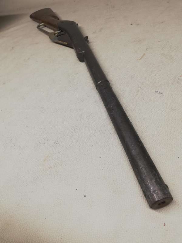 VINTAGE DAISY MODEL 960 NOISE-MAKER AIR RIFLE