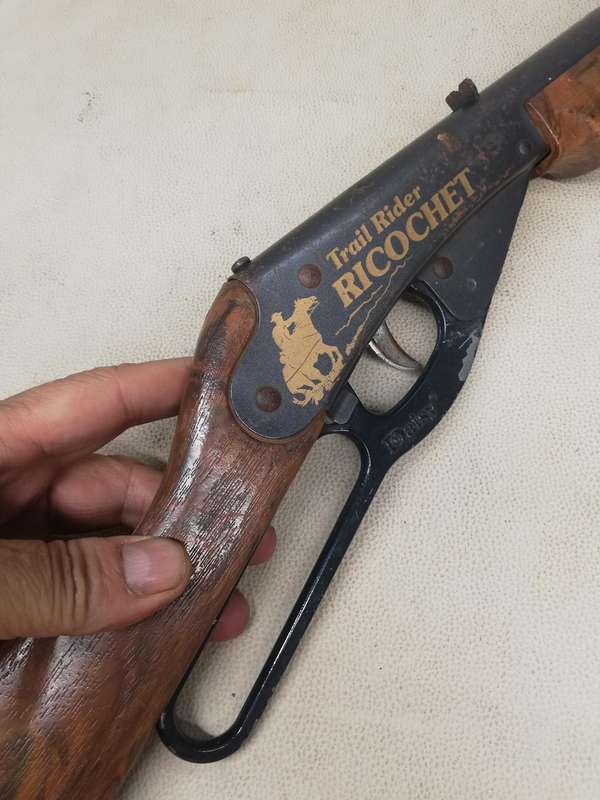 Vintage Daisy Model 660 Trail Rider Ricochet Gun