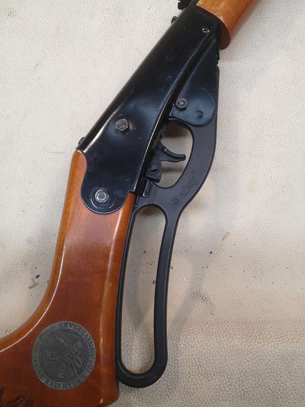 Daisy Red Ryder 70th Anniversary Commemorative BB Gun (1986)