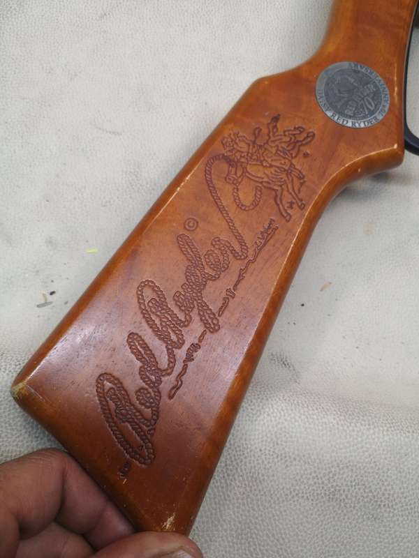 Daisy Red Ryder 70th Anniversary Commemorative BB Gun (1986)