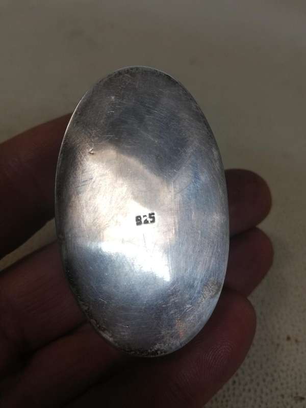 Magnificent Handcrafted 925 Silver Pill Box With a Tortoiseshell inlay - Marked - 34g