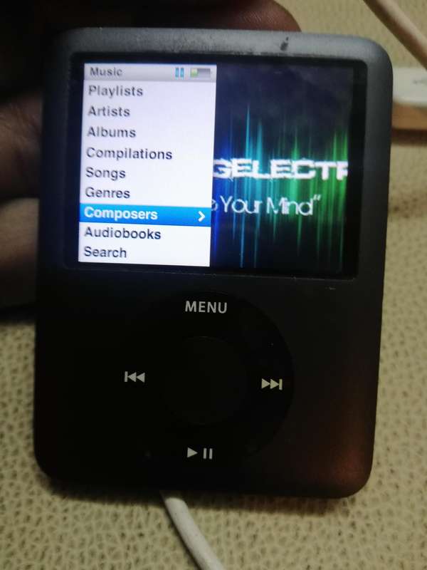 Vintage iPod Nano 3rd Gen 8gb - 100% Working