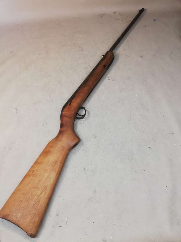 Vintage BSA Cadet .177 air rifle, barrel length 380mm Serial no W79211