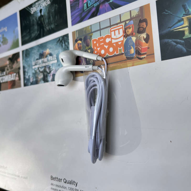 Wired Headphones with Microphone - 3.5mm Audio Jack