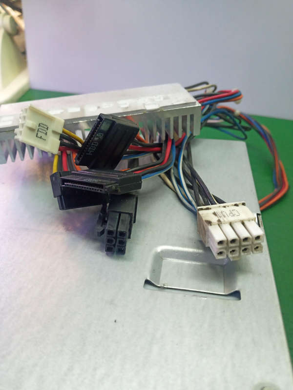 DELL H525AF-00 525W Power Supply w/Cables