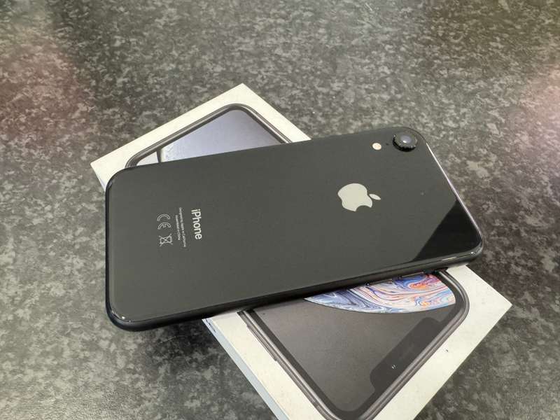 Apple iPhone XR 64GB | Black