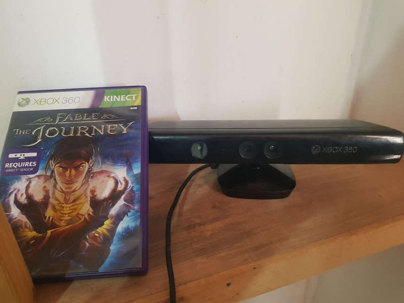 Xbox 360 Kinect + Fable: The Journey