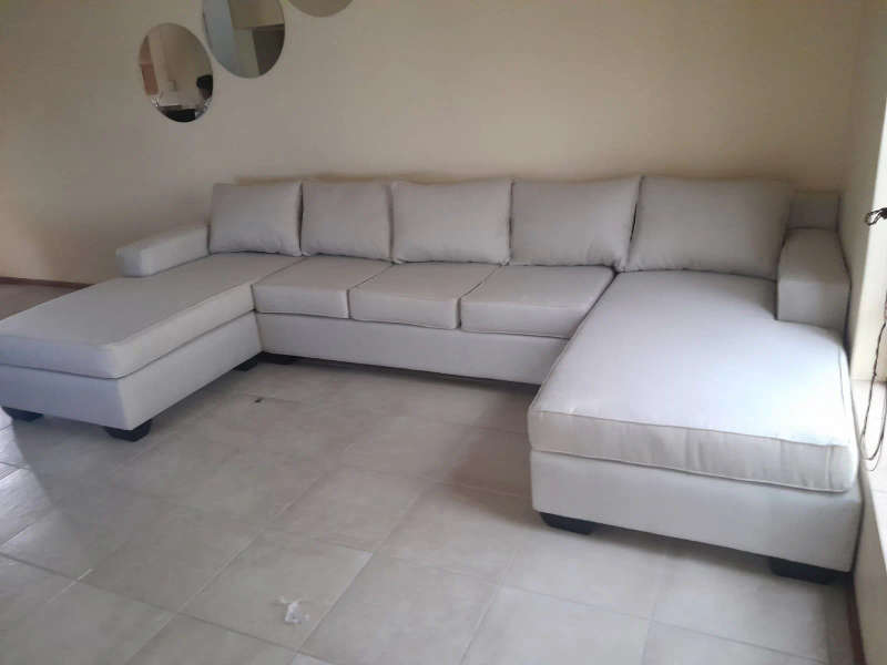 Hugo U shape couch