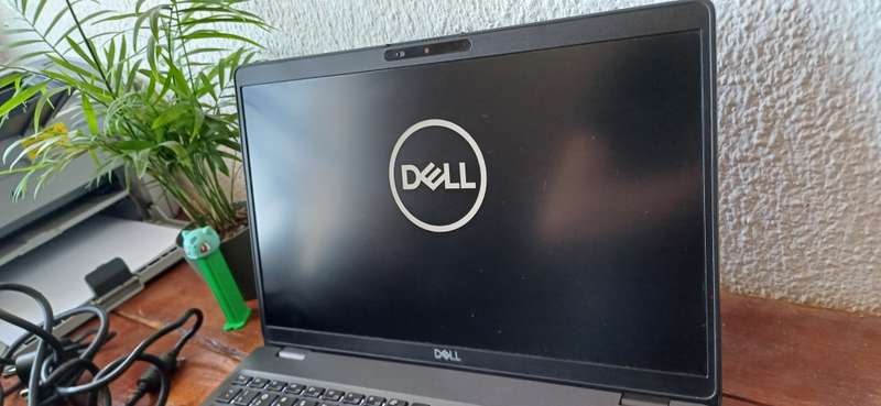 Dell Precision 3541 core I7 9th Gen, 16 GB RAM . 512 Nvme SSD 4GB Nvidia Dedicated Graphics