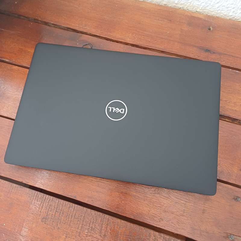 Dell Latitude 5401 Like new Touch screen, 512 Nvme ssd, and 16 GB Ram