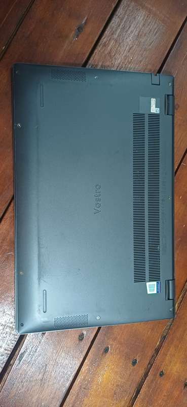 Dell Vostro 5502 i7 High-Performance Laptop 32GB RAM 1TB Nvme storage and dual graphics