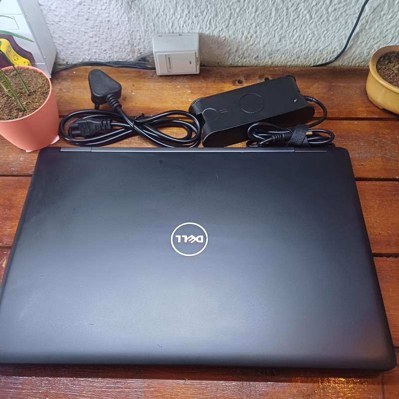 Dell Precision 3530  Pro-Grade Power with Quadro Graphics & 32GB RAM