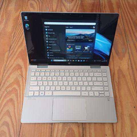 Mint condition HP Pavilion x360  13th Gen i5 2-in-1 Touchscreen Laptop