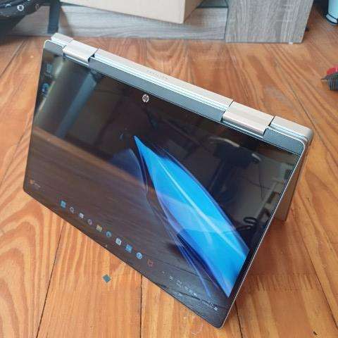 Mint condition HP Pavilion x360  13th Gen i5 2-in-1 Touchscreen Laptop