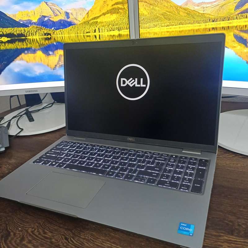 Refurbished Dell Latitude 5520 - i5 11th Gen, 16GB RAM, 256GB NVMe SSD