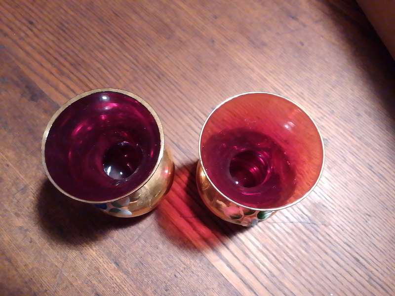 2 stunning made in Italy vases hand painted