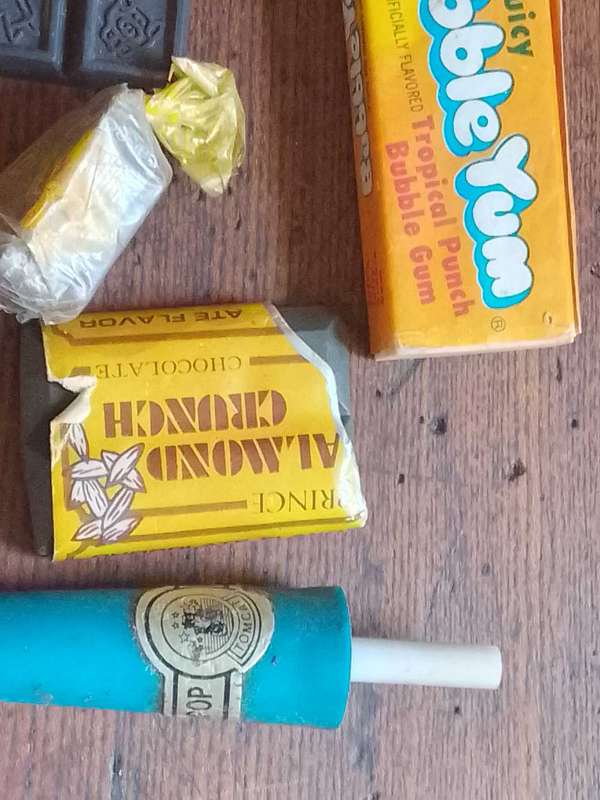 6 x erasers sweets