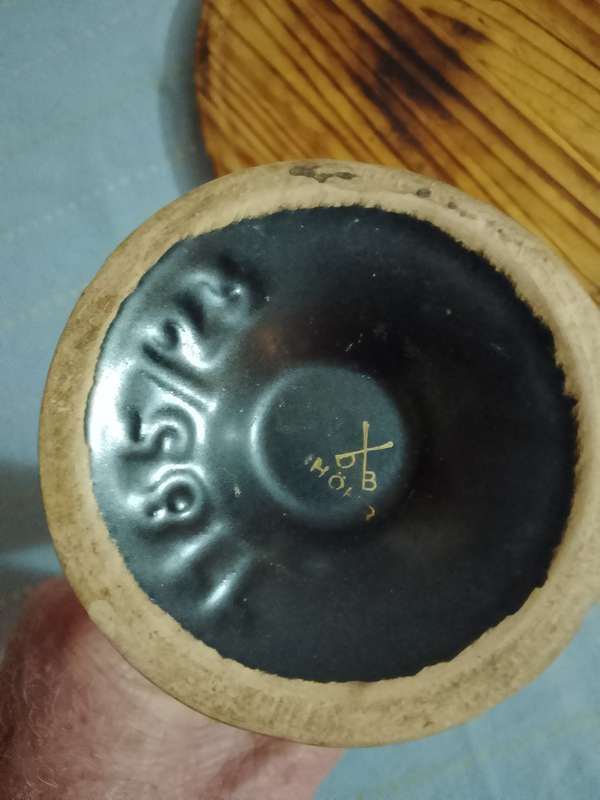 HOHR vase (Has 2 chips as per photo's )