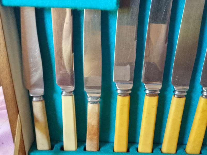 Cuttlery box 69 piece (mixed Lot)
