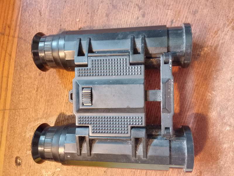 No Brand binoculars fold up