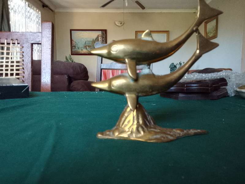 Brass Sculture, 2 dolphins