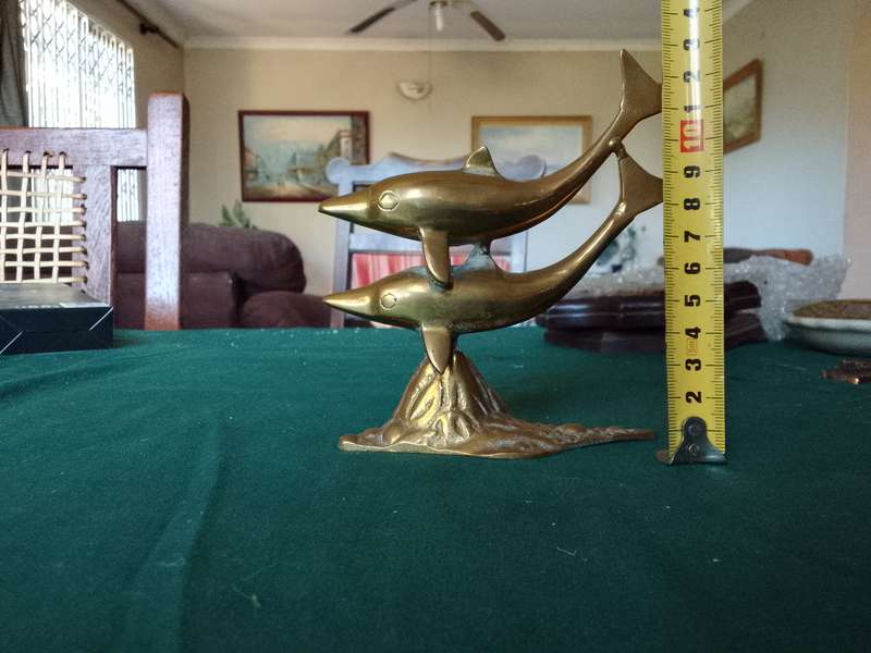 Brass Sculture, 2 dolphins