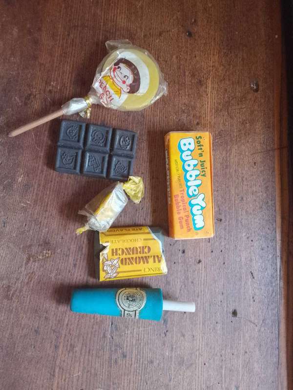 6 x erasers sweets