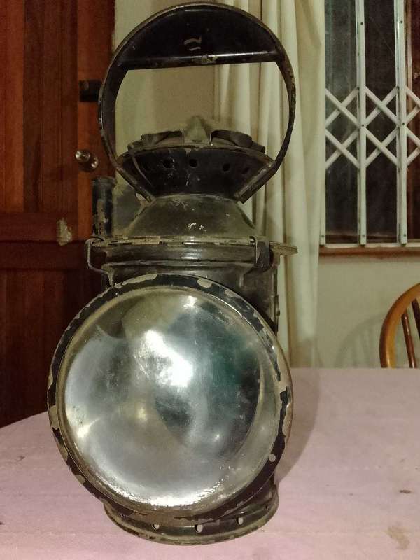 Railway signal lamb