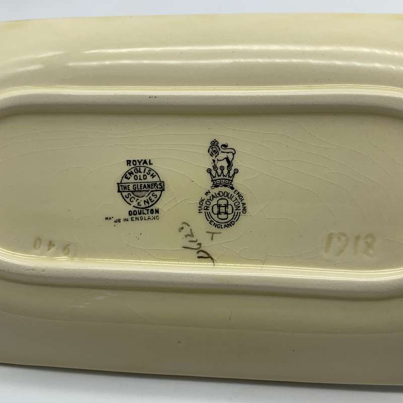 Early Royal Doulton 'The Gleaners' Trinket Dish (D6123)
