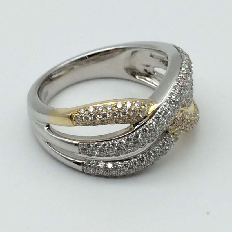 18ct Solid Gold and Diamond Dress Ring (V. R93 590)