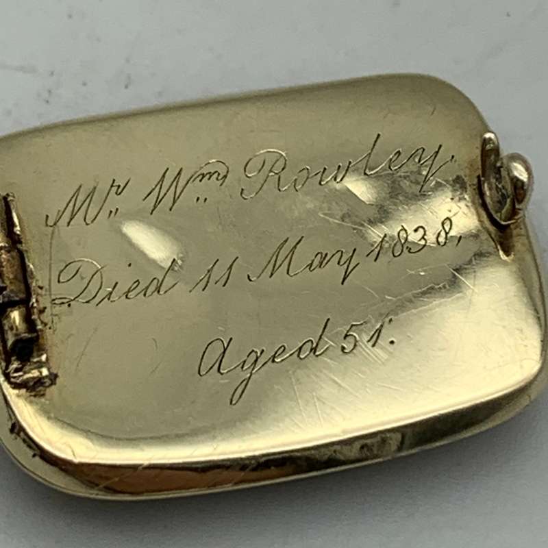 Early Victorian Gold & Enamel 'Memorial' Brooch (Dated - 1838)