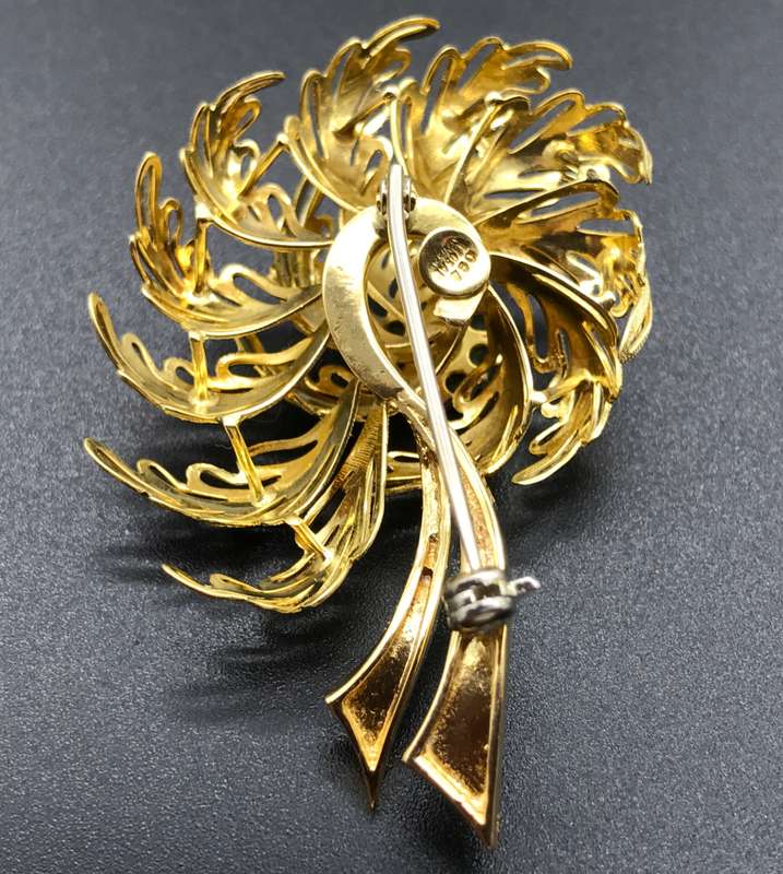 18ct Gold Emerald Vintage Brooch (V. R57 000)