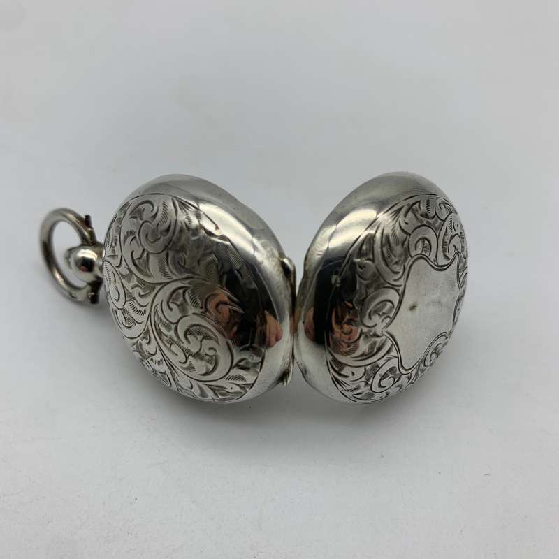 Antique Silver Sovereign Case (1911)