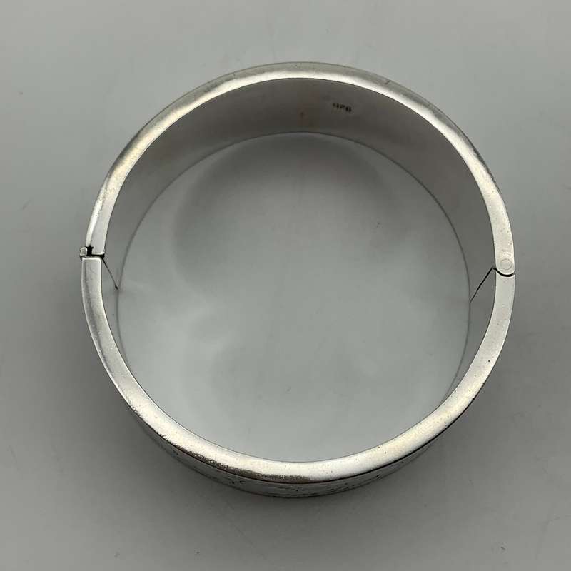 Vintage Sterling Silver Hinged Bangle