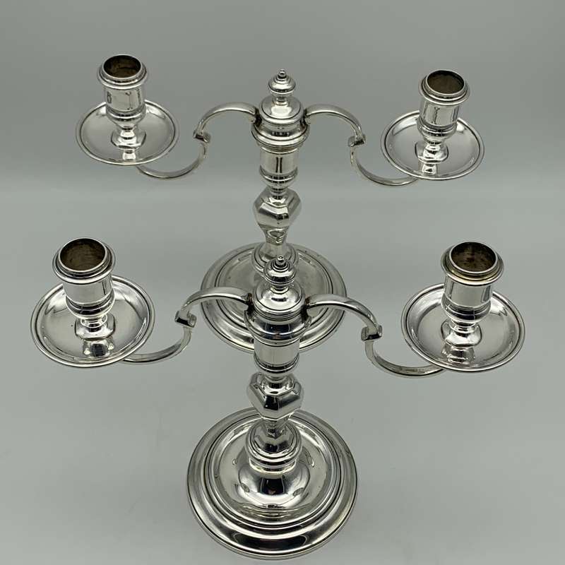Pair of Solid Silver Candelabra (Garrard & Co) (1,35kg)