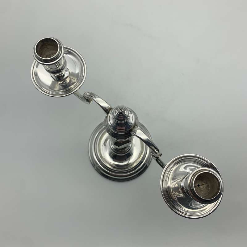 Pair of Solid Silver Candelabra (Garrard & Co) (1,35kg)