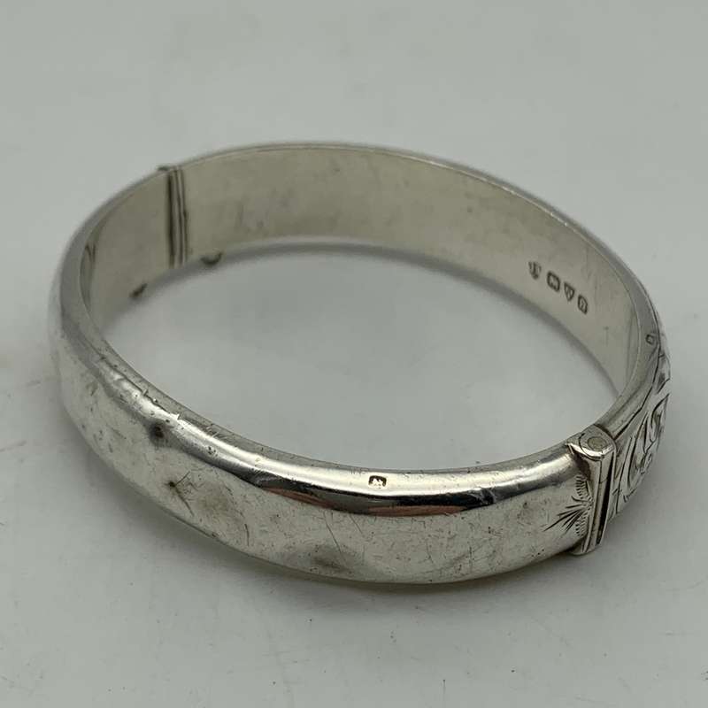 Early Sterling Silver Bangle (Chester 1938)