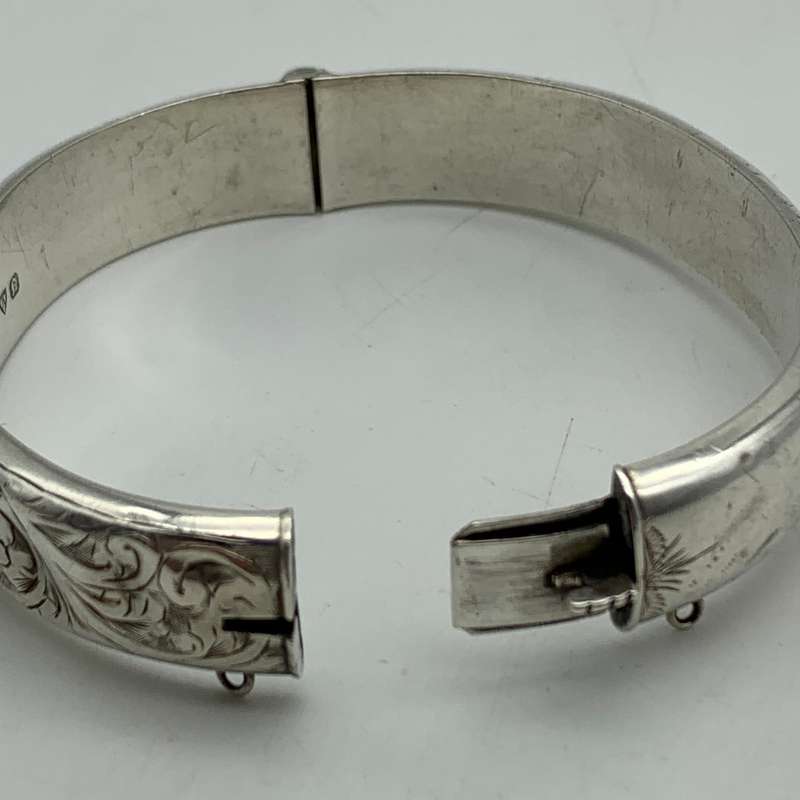 Early Sterling Silver Bangle (Chester 1938)